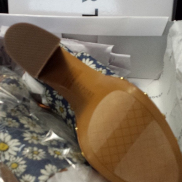 Report Mylie Blue Floral Slingback Platform Clogs - Picture 6 of 7